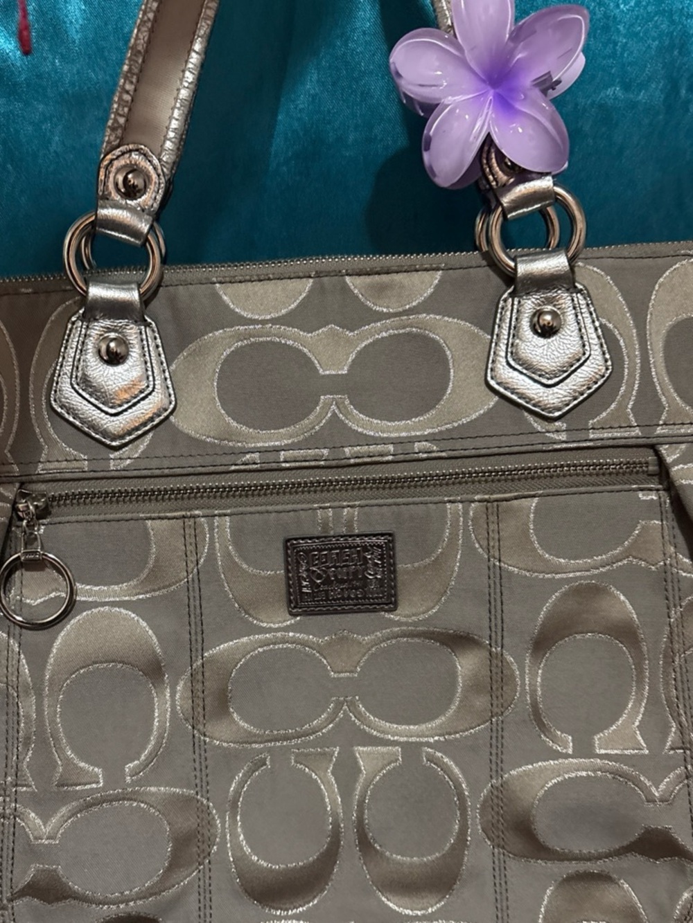 Coach poppy Metallic lurex  Signature Jacquard Tote GUC - Picture 4 of 5